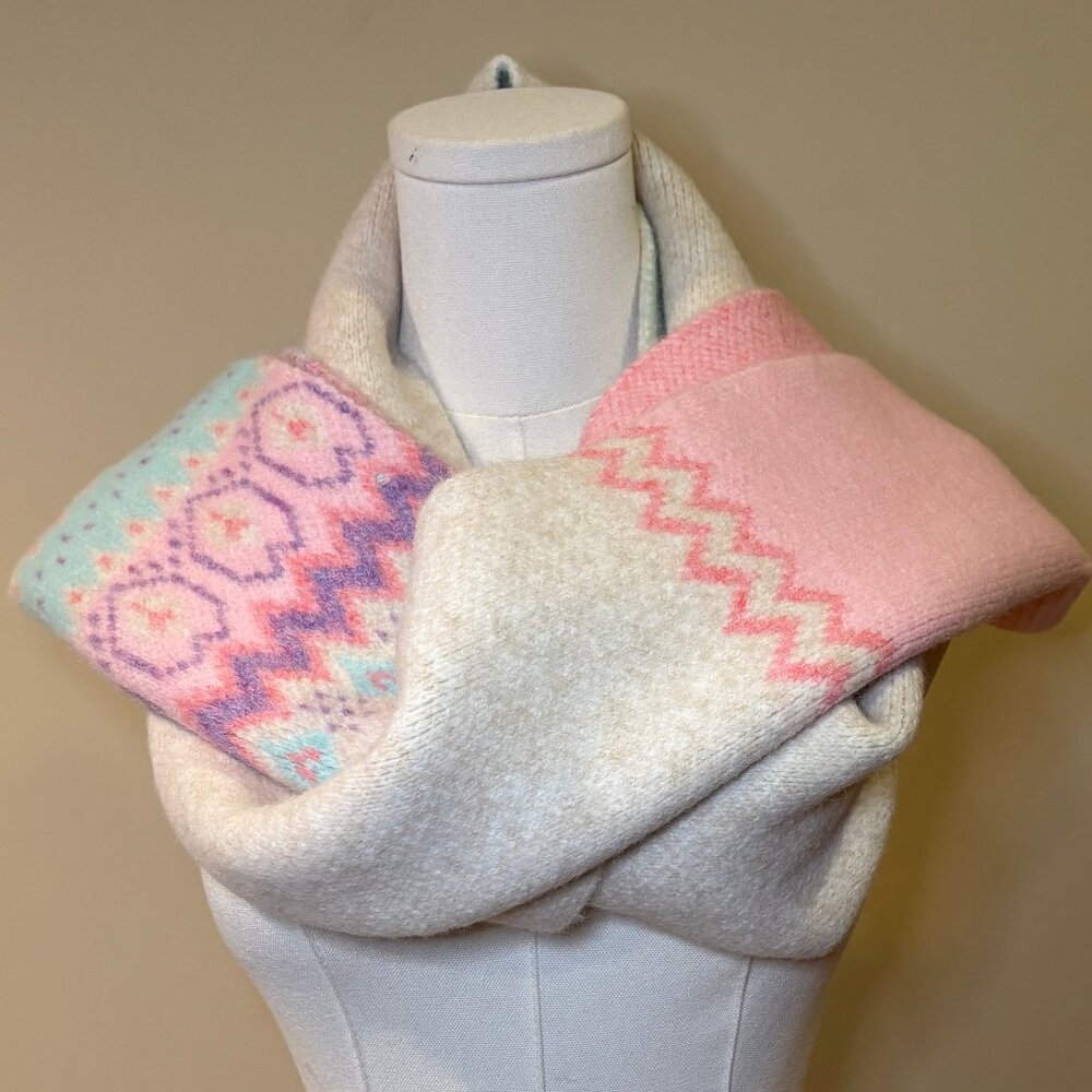 NWT Jocelyn Fair Isle Knit Scarf Pink/Multi